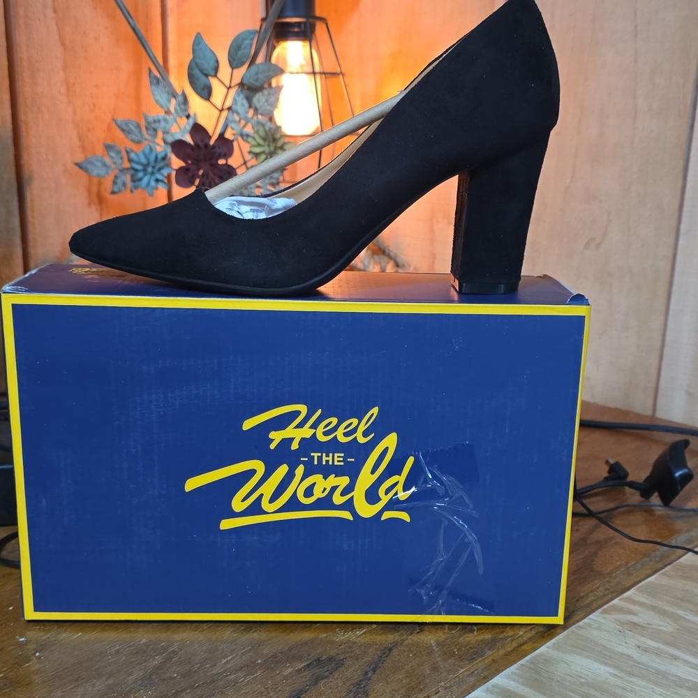 Black Suede Block Heel Pump for Women